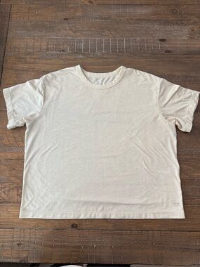 Freefly Women’s Elevate Lightweight Tee in Heather Birch Size Small